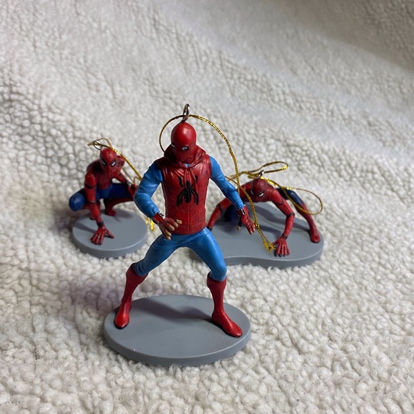 Disney Marvel Spider-Man Figures/ Ornaments Set of 3 - Picture 5 of 6